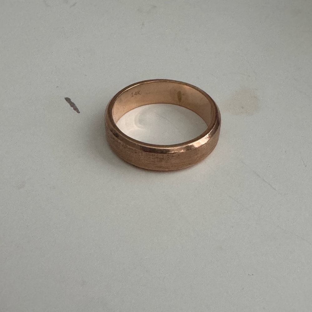 14K Rose Gold Ring - Picture 2 of 5